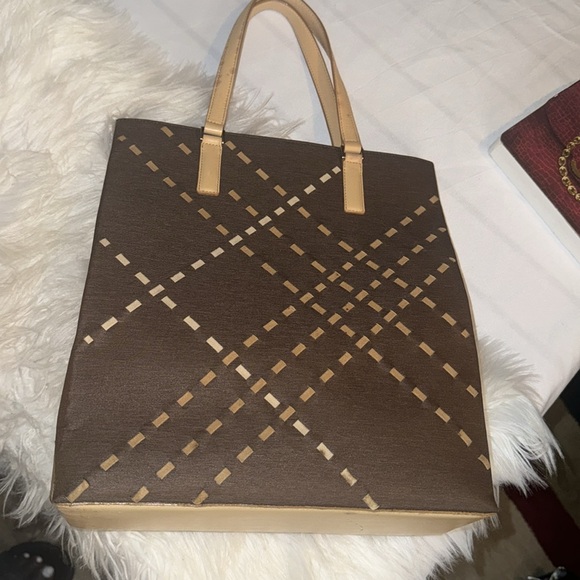 Burberry Woven Leather Tote Bag GUC - Picture 4 of 13